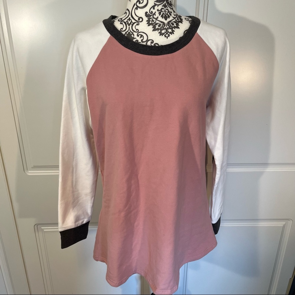 Daisy Mae Super Soft Cozy Baseball Style Pullover Sweater NWT Women's size XL